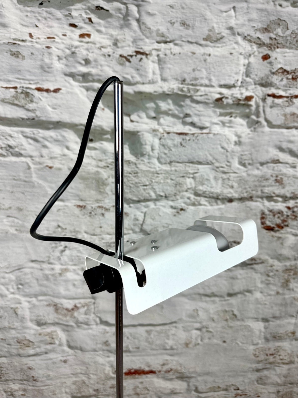 Stehlampe Spider Joe Colombo Oluce 1965 Depot for Artefacts Erlach