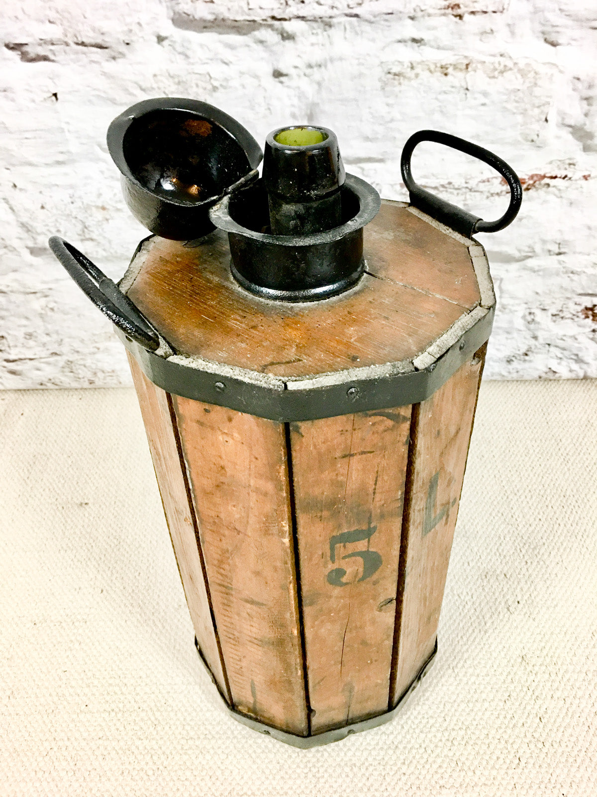 Erlach Depot for Artefacts Alter Glasplutzer mit Transportschutz 5L